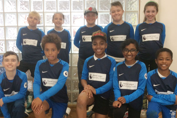 Year 5 take part in cricket festival
